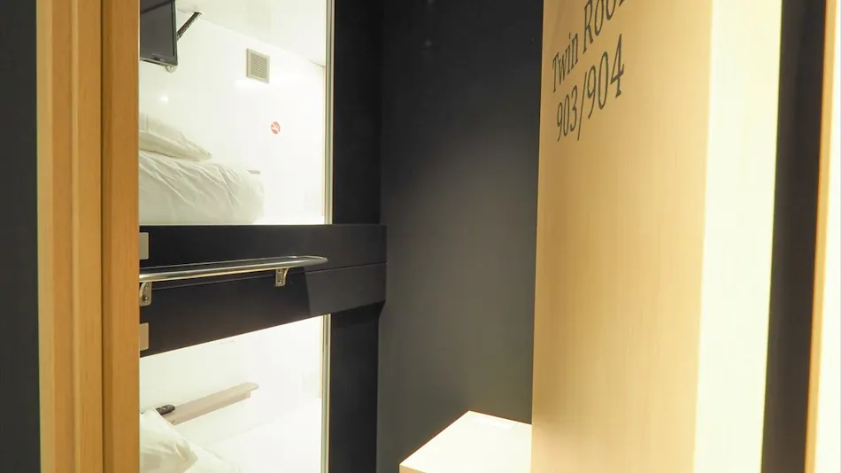 Leo Healing Capsule Hotel Funabashi Branch