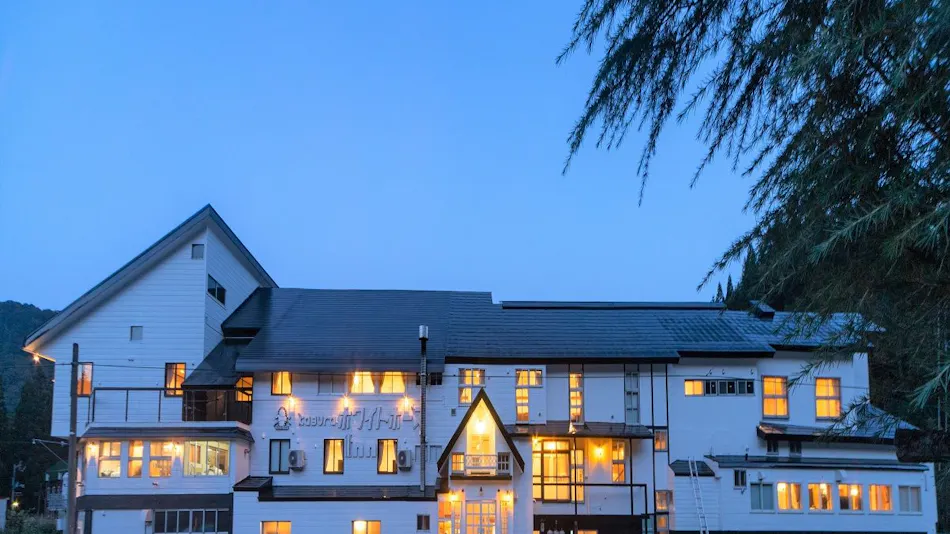 Kagura White Horse Inn