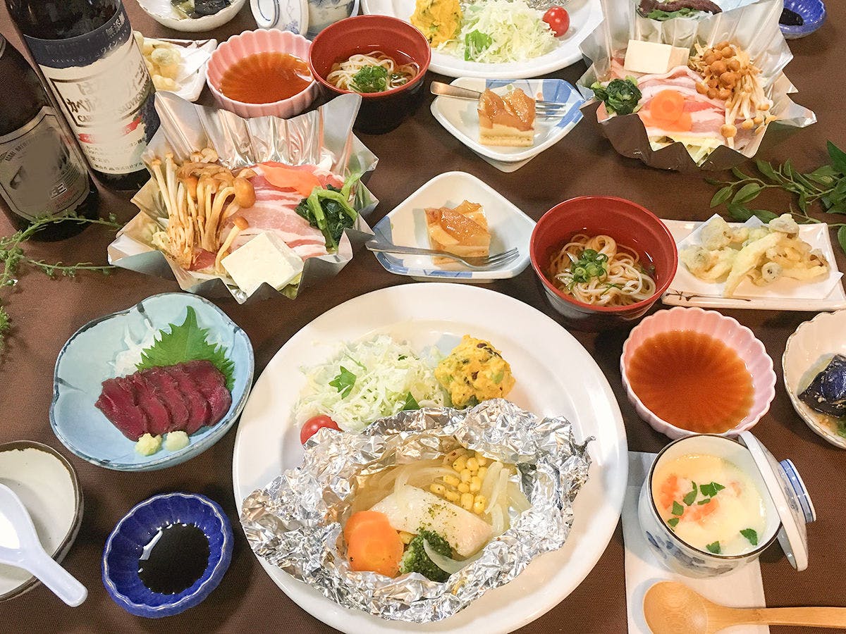 ตัวอย่างอาหารเย็นช่วงสิ้นปีและปีใหม่