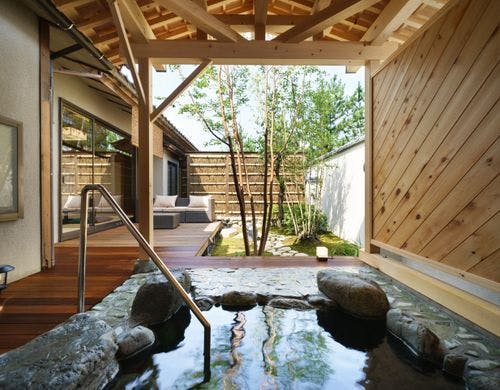 梅香　青石・露天風呂付き客室12.5畳+7.5畳