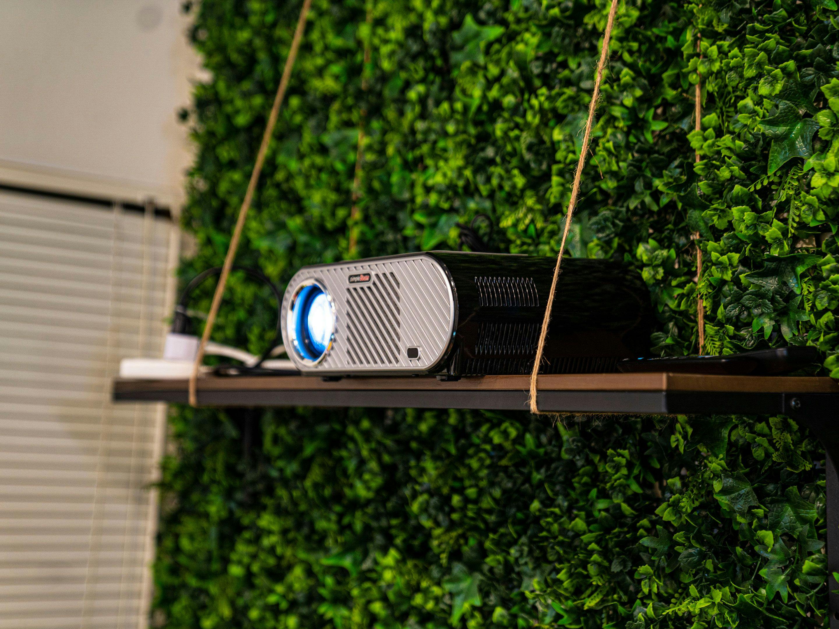 โปรเจคเตอร์เลานจ์