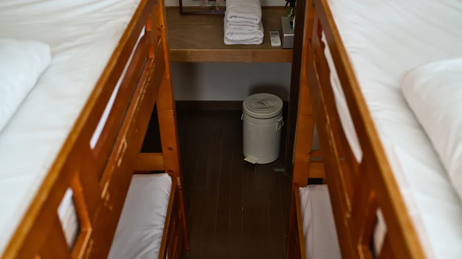 IZA Kamakura Guest House & Bar