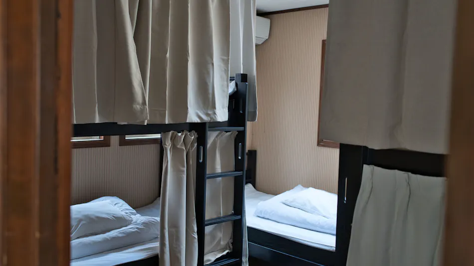 IZA Kamakura Guest House & Bar