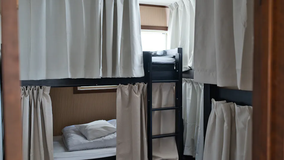IZA Kamakura Guest House & Bar