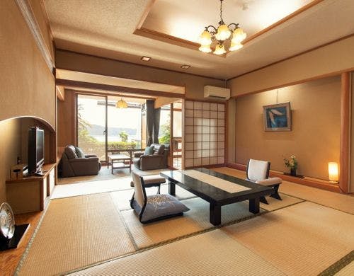 ■東館■本間12.5畳+広縁+檜内風呂+露天