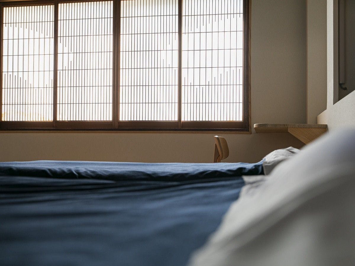 ＜ห้องพักแบบญี่ปุ่นและตะวันตก＞พร้อมอ่างอาบน้ำไม้ฮิโนกิ "คุสุโนกิ"