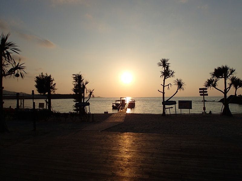 KARIYUSHI LCH. RESROT on The Beach