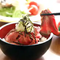 【เมนูขึ้นชื่อของที่พัก】ข้าวหน้าโรสต์บีฟ