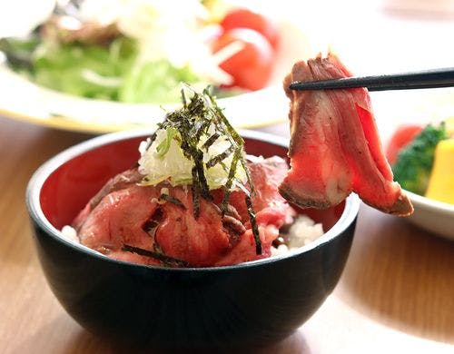【当館名物】ローストビーフ丼