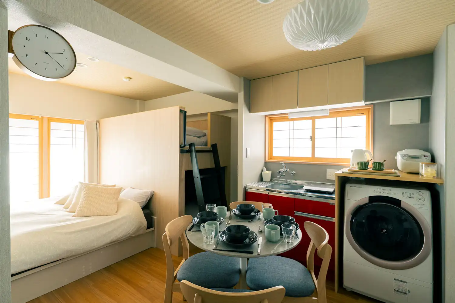 ทำเลที่ตั้งยอดเยี่ยมและห้องพักที่สะดวกสบายสำหรับ 4 ท่าน