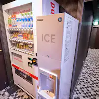 เครื่องจำหน่ายสินค้าอัตโนมัติ, เครื่องทำน้ำแข็ง