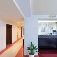 ล็อบบี้ชั้นหนึ่ง