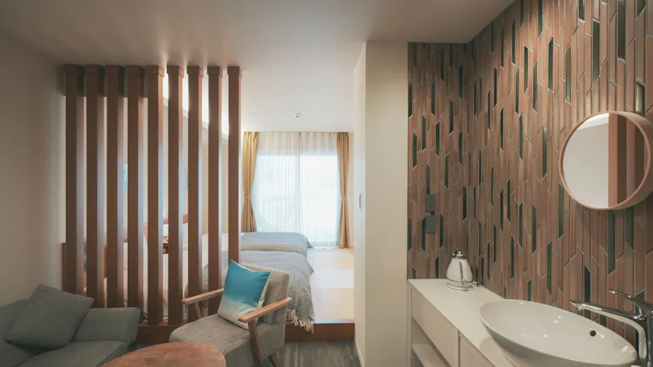 LAZULI Hiroshima Hotel and Lounge
