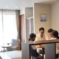 ใช้เวลาครอบครัวที่แสนวิเศษในพื้นที่เสื่อทาทามิ