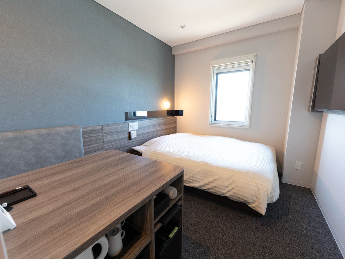 โต๊ะกว้างช่วยให้การทำงานราบรื่นขึ้น