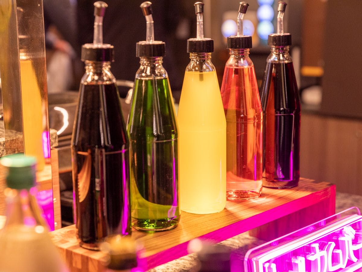 เชิญเพลิดเพลินกับค็อกเทลที่คุณชื่นชอบ♪