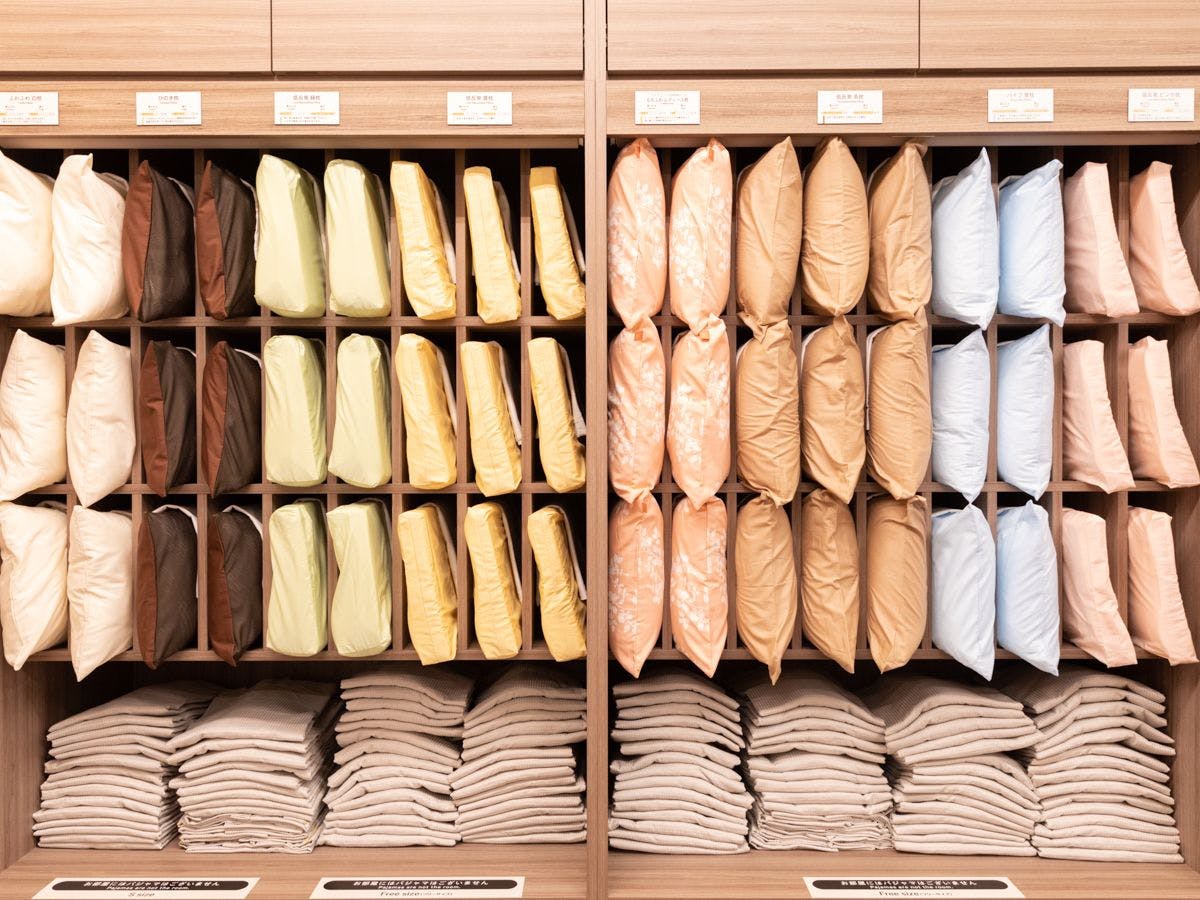 เรามีหมอนให้เลือก 8 แบบ (ตามลำดับก่อนหลัง)