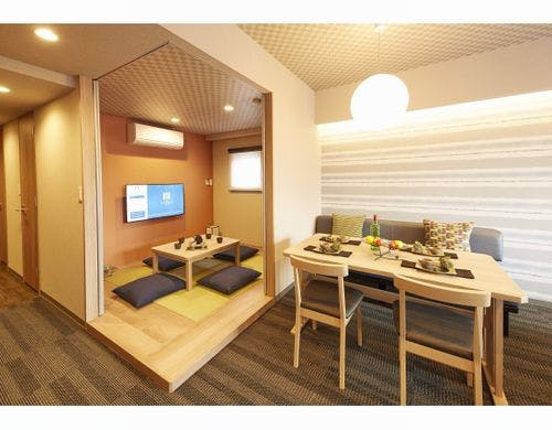 畳のあるお部屋でお寛ぎください