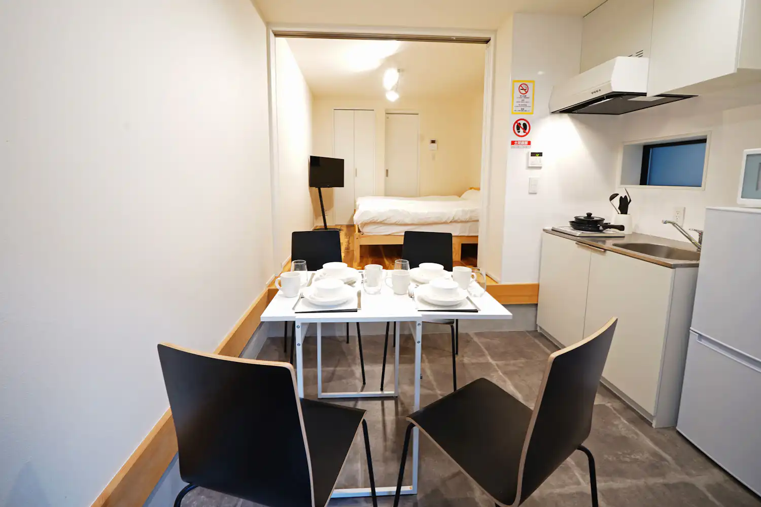 เชื่อมต่อพื้นที่ดินกับห้องนอนเพื่อสร้างพื้นที่รวมตัว