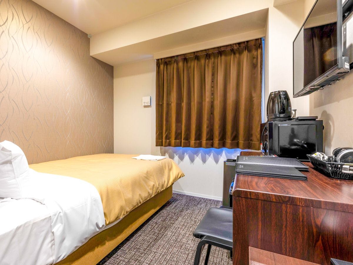 【세미 더블룸 흡연 & 금연】