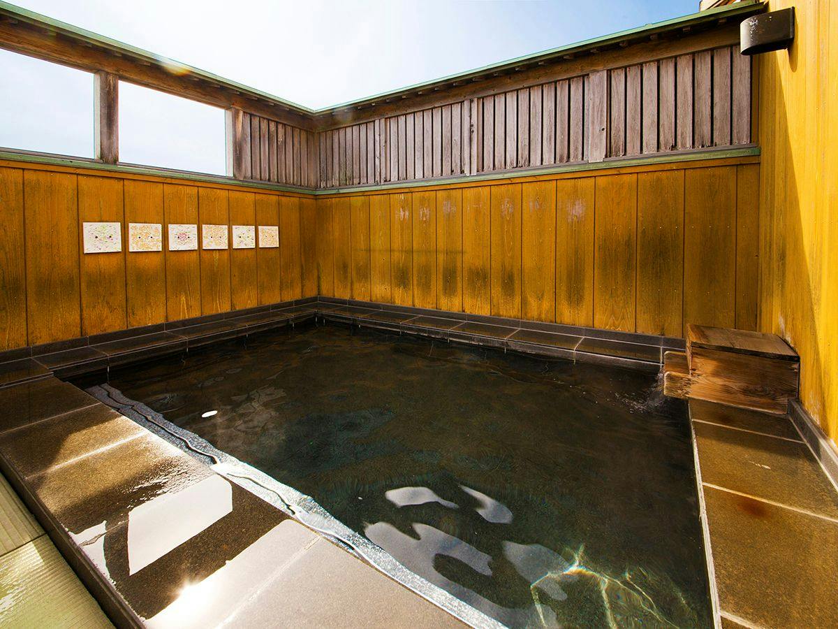 Yumoto Sakakibara-kan
