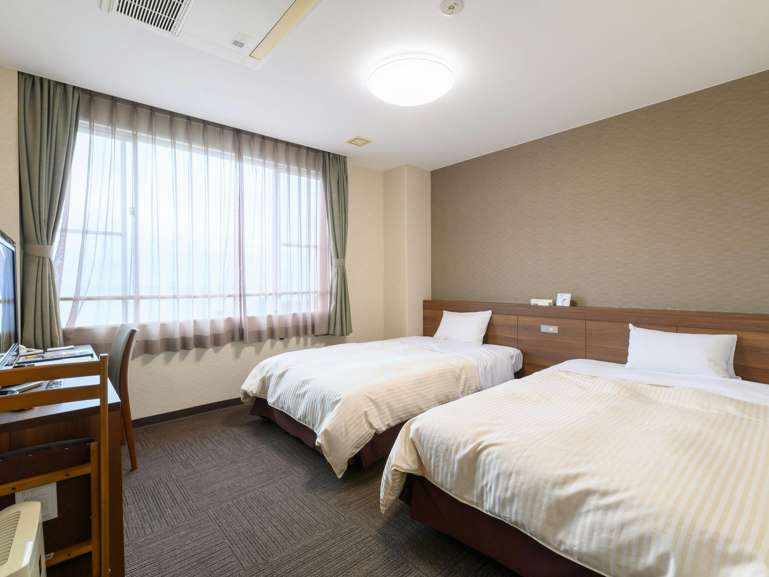 【ปลอดบุหรี่】ห้องเตียงคู่ (ไม่มีอ่างอาบน้ำ)