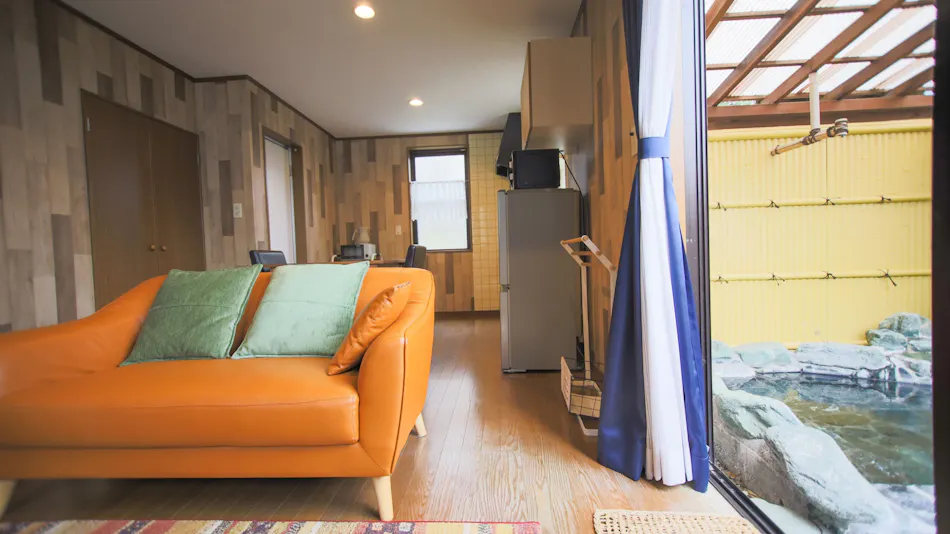 Holiday House: Forest Hideaway