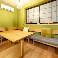 ห้องครัวรับประทานอาหารซากุระบาชิที่ที่พักคานาซาวะ