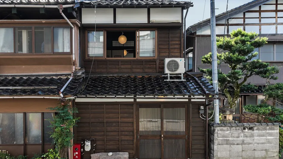 Kaga House