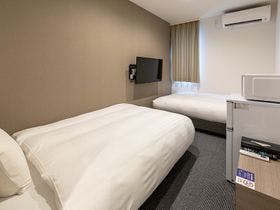 ＨＯＴＥＬ　Ｒ９　Ｔｈｅ　Ｙａｒｄ　東近江