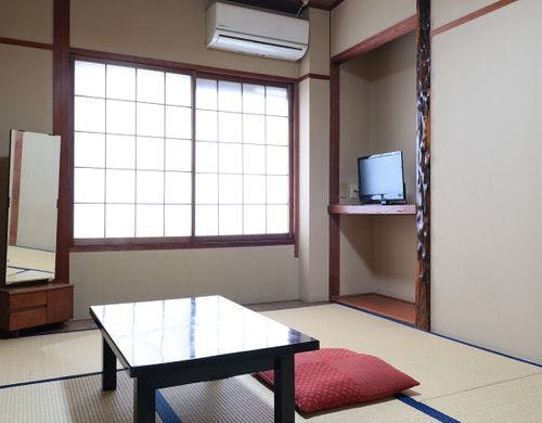 【客室】広々和室