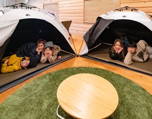 大人も子どもも足を伸ばしてくつろげます。