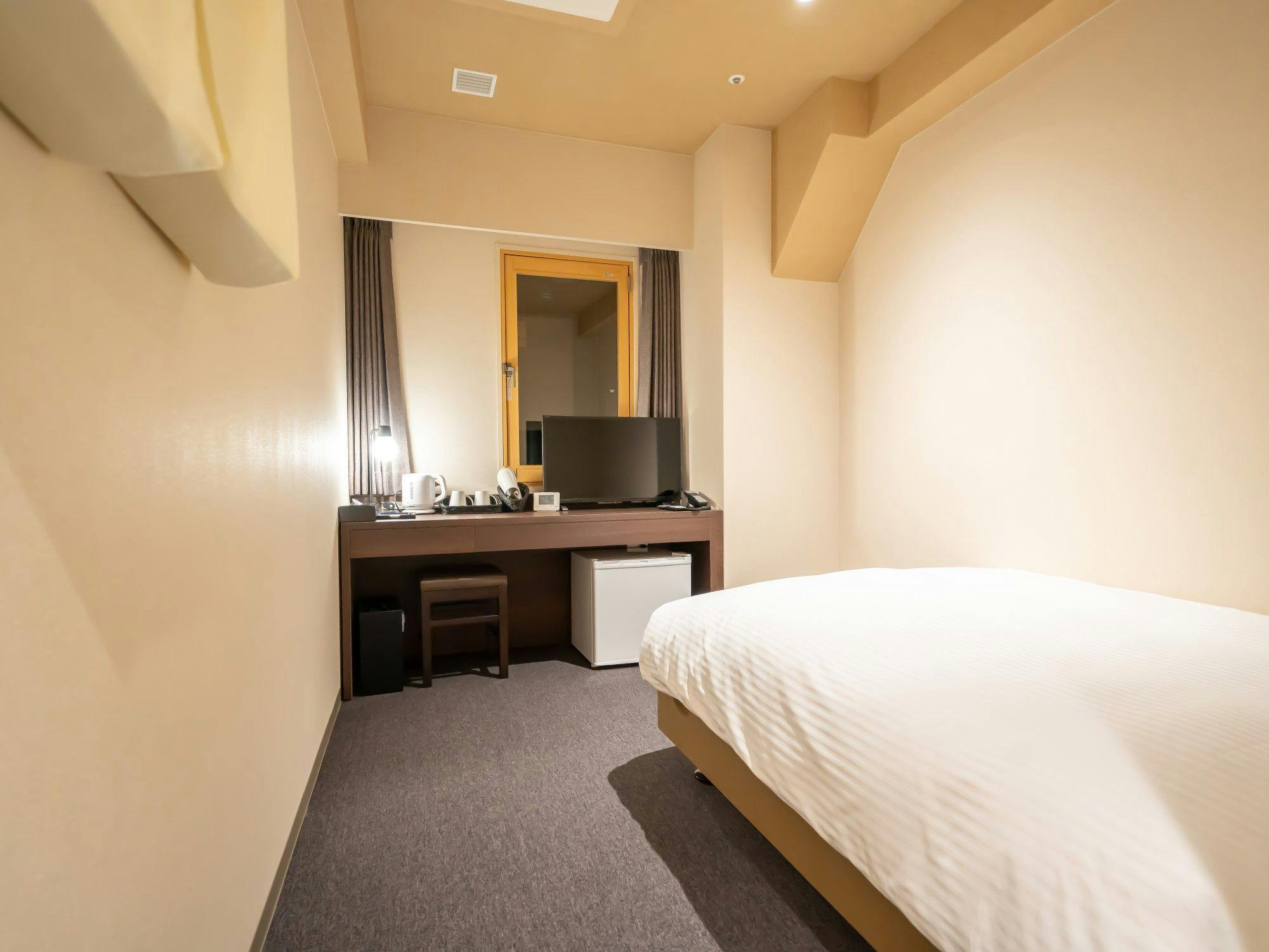 【ห้องพัก】เตียงคู่ขนาดเล็ก