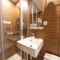 Bilik mandi (bilik pancuran)