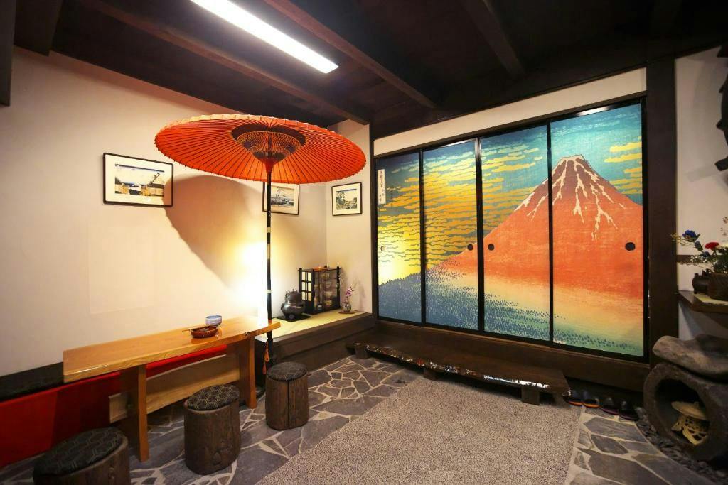Hida Takayama Ukiyo-e INN Garon