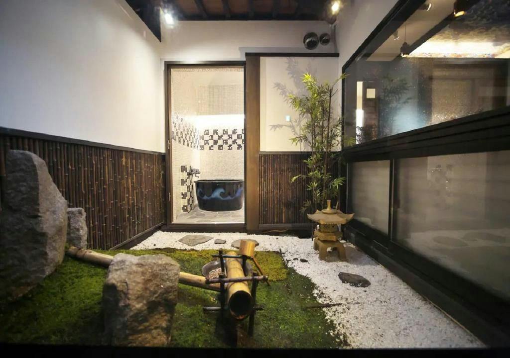 Hida Takayama Ukiyo-e INN Garon