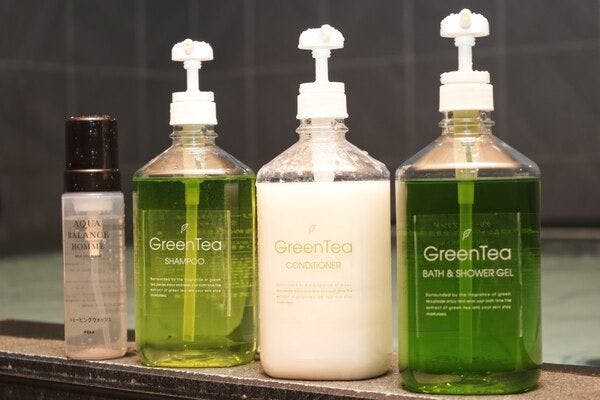 Pemandian pria dan fasilitas