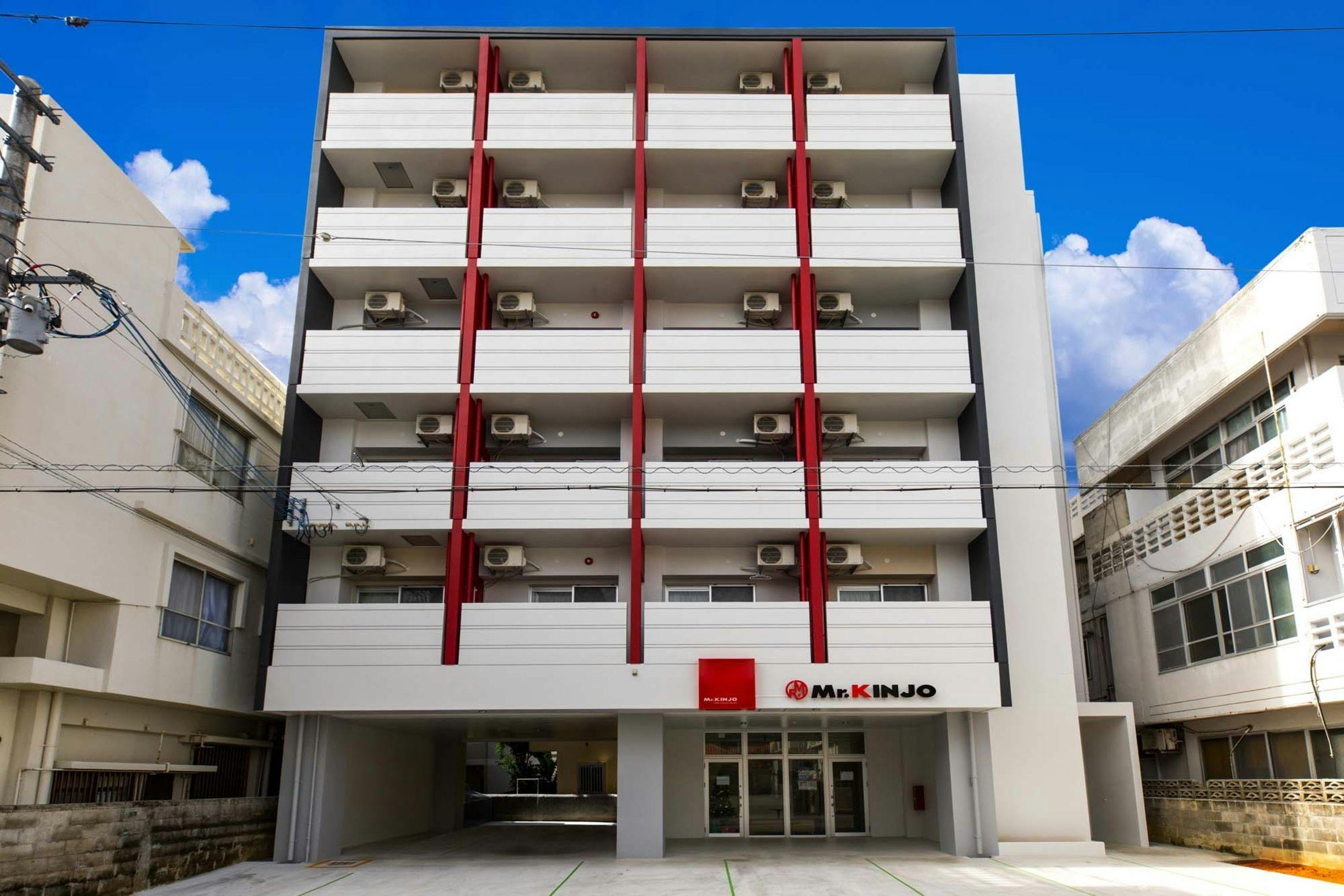 Mr.KINJO LINK in KUME NAHA <Naha City Kume>