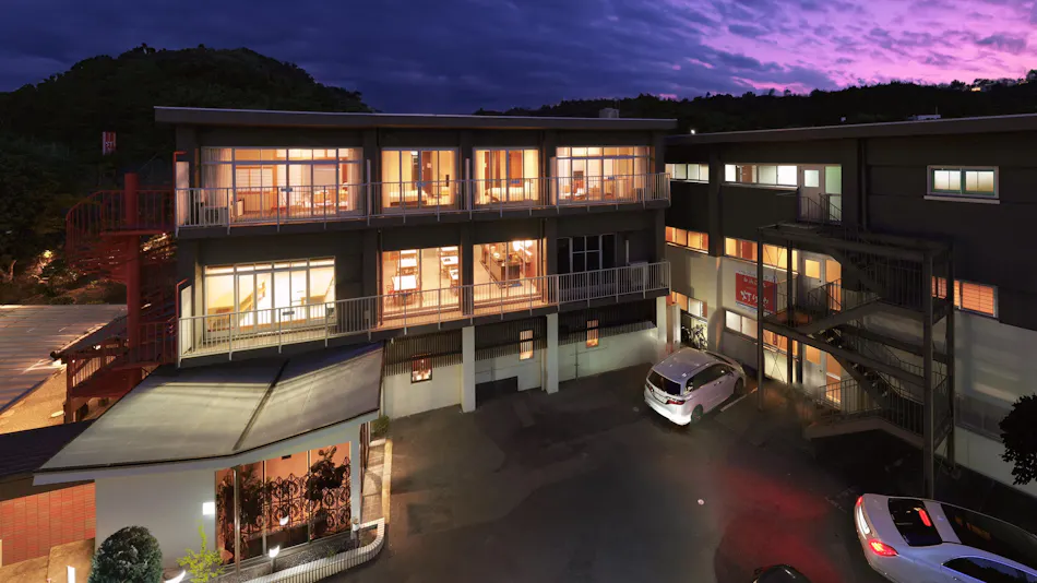 Crystal Ryokan Shirahama Akariya