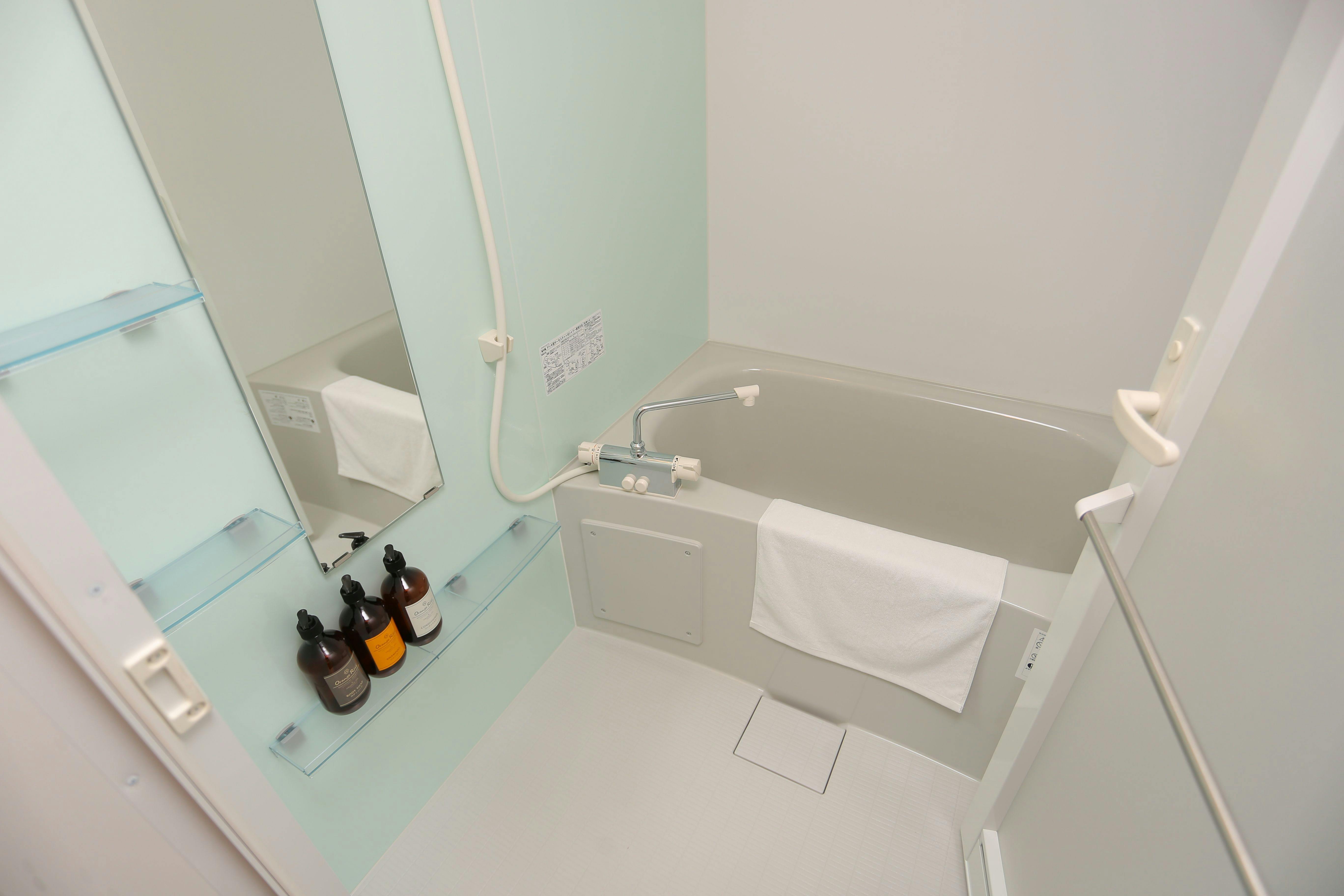 ห้องน้ำและห้องอาบน้ำแยกส่วน