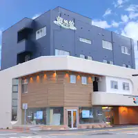 สะดวกสบายสำหรับการซื้อของฉุกเฉิน ร้านสะดวกซื้ออยู่ติดกัน