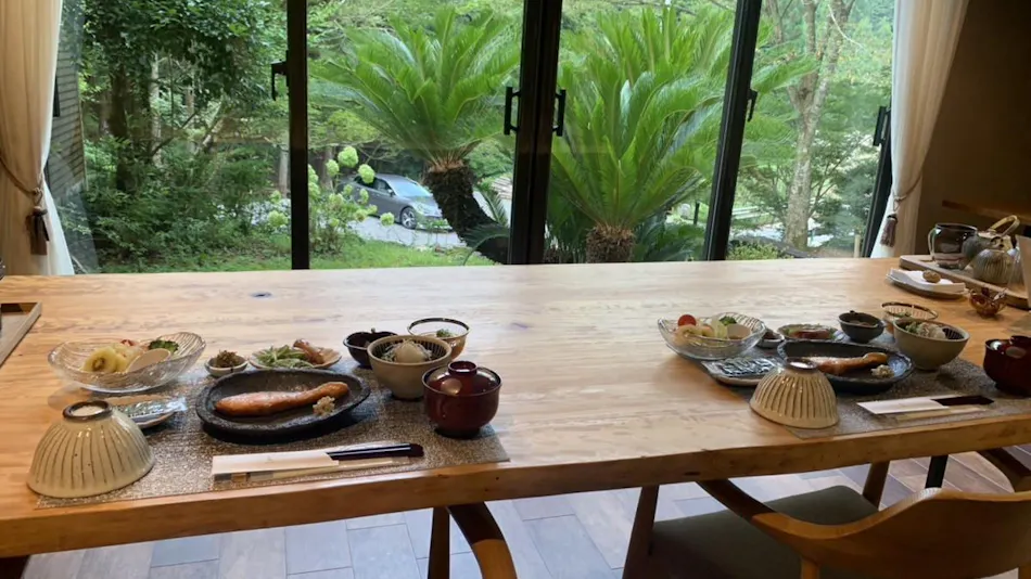 Hotel Rindou in the Fragrant Forest