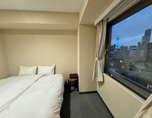 ダブルベッド（連結ベッド幅180センチ）