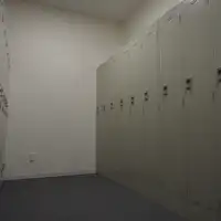 ล็อกเกอร์เฉพาะสำหรับชั้นประหยัด