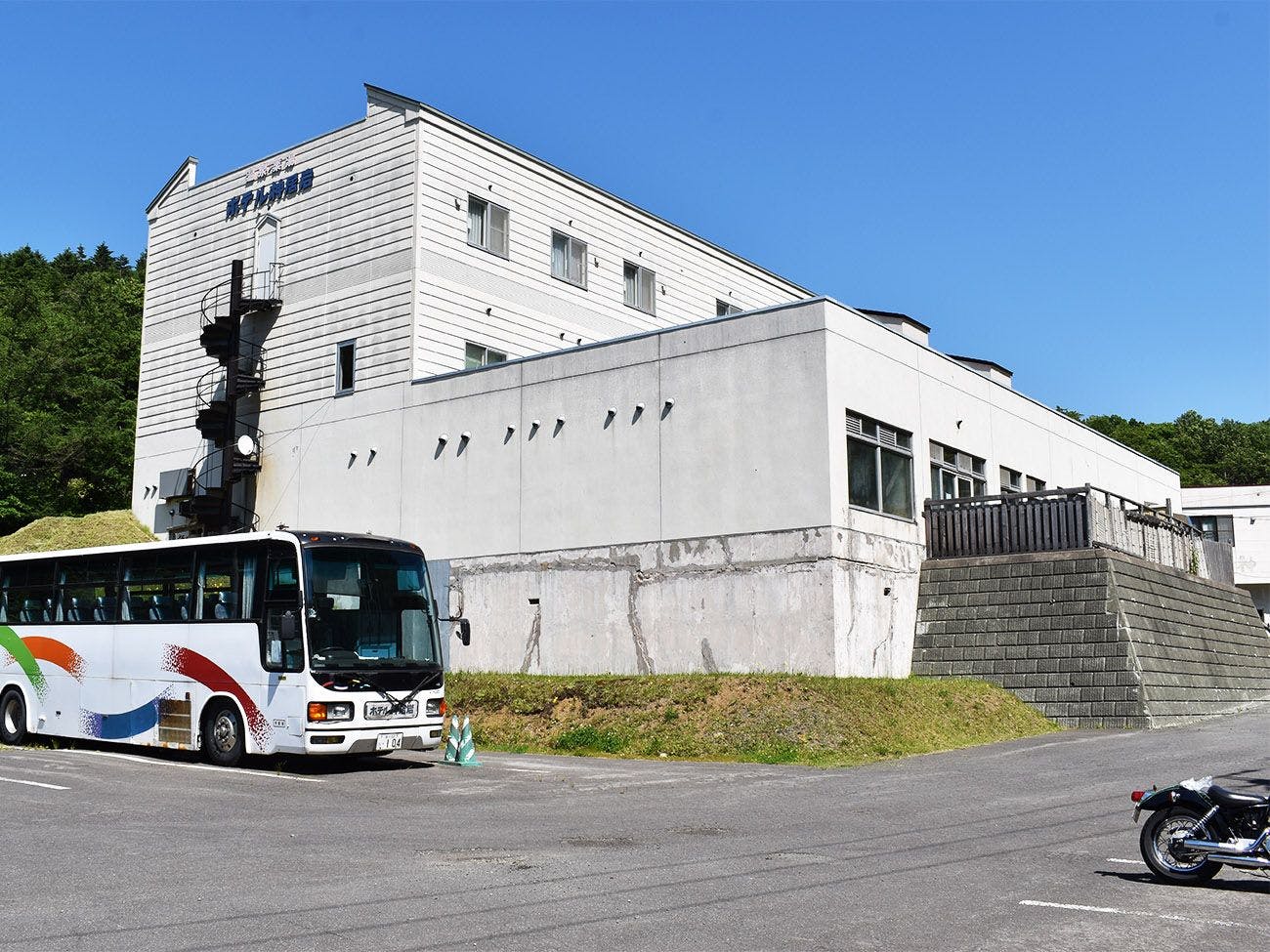 ภายนอก│ขับรถ 5 นาทีจากทางด่วนฟุคากาวะรุโมอิ, รุโมอิ IC.