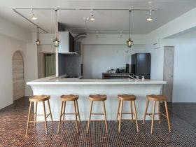 Cruise　Room　DESLIE