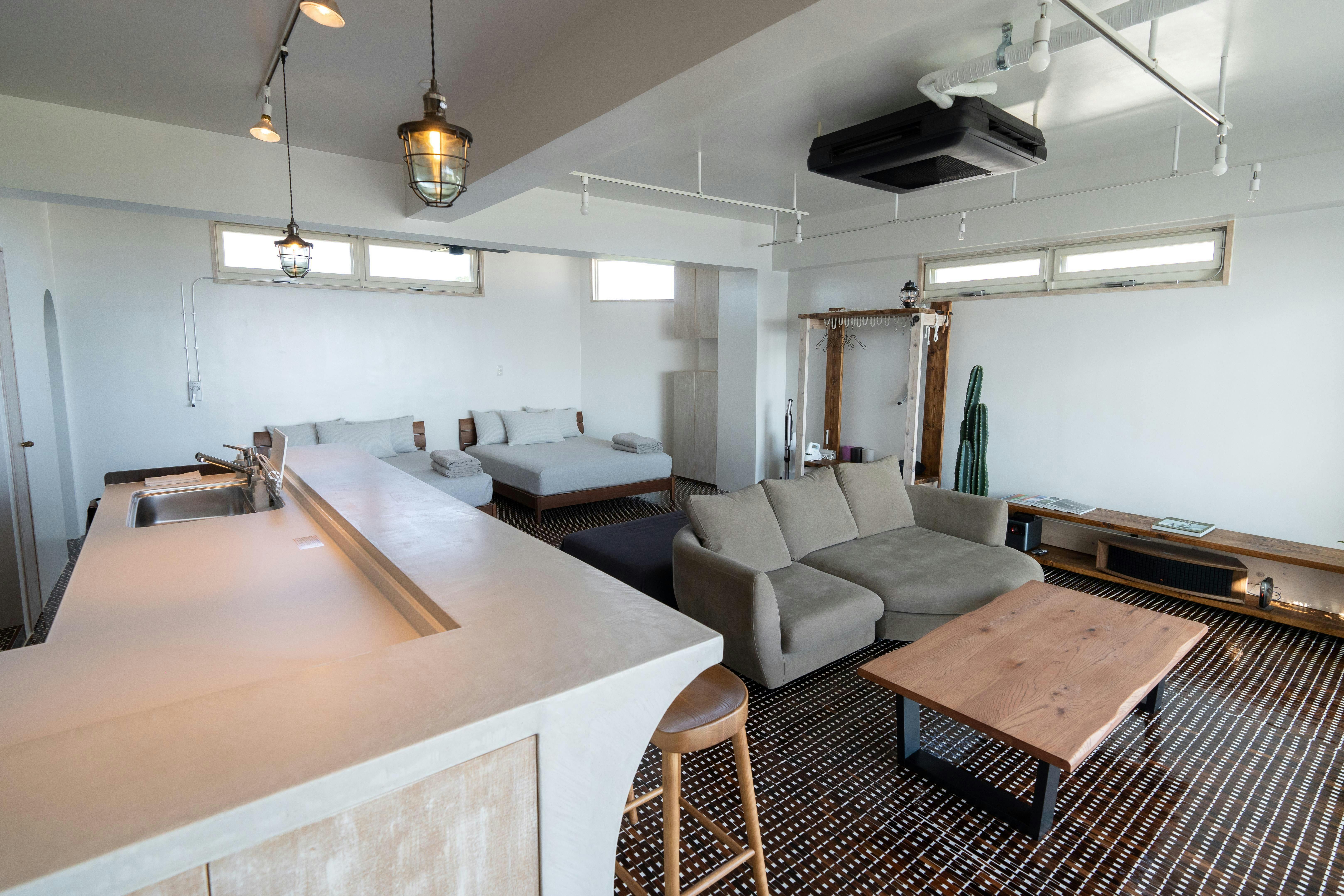 Cruise Room DESLIE Irabu Island