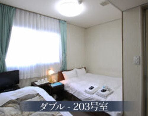ダブル部屋