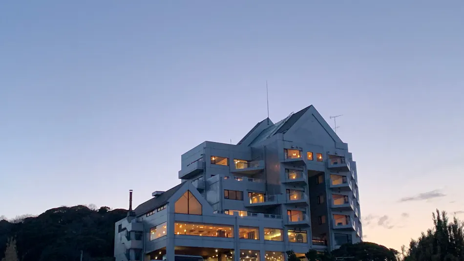 New WestPeninsula Hotel