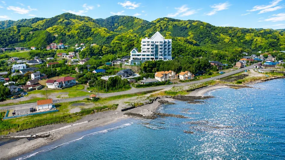 New WestPeninsula Hotel